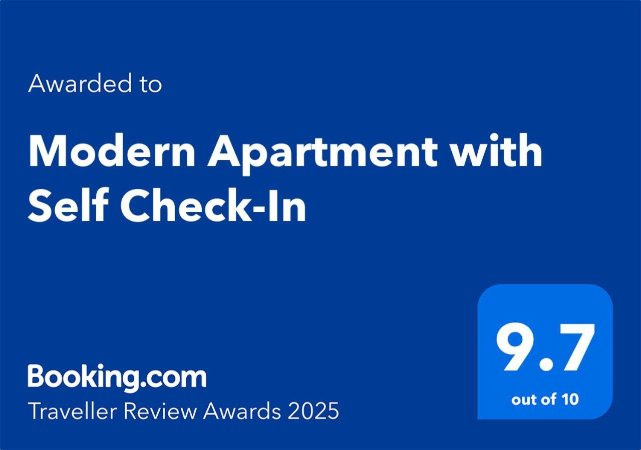 Modern Apartment With Self Check-In Timisoara Ngoại thất bức ảnh